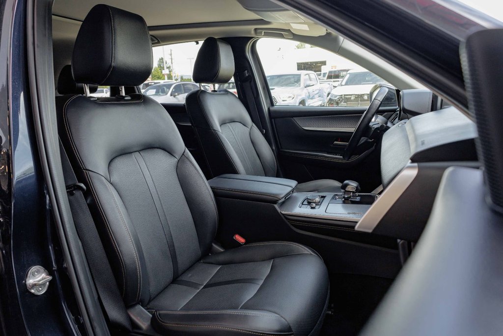 2025 Mazda CX-90 MHEV GT AWD in Kamloops, British Columbia - 19 - w1024h768px