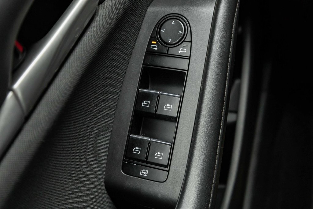 2022 Mazda 3 Sport GX in Kamloops, British Columbia - 10 - w1024h768px