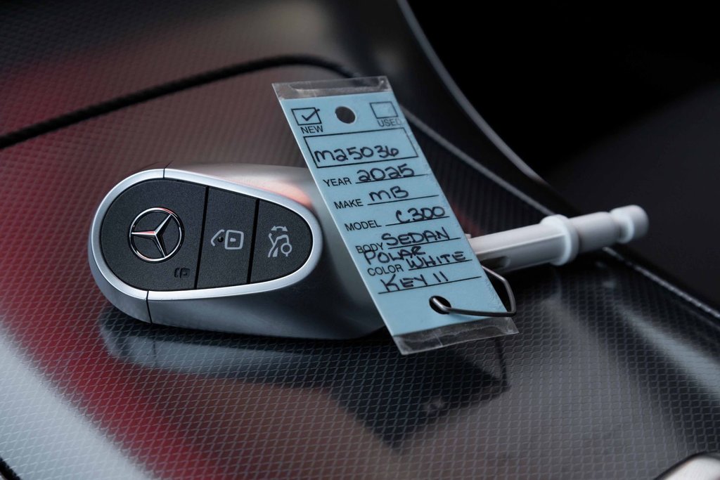 2025 Mercedes-Benz C-Class C 300 4MATIC in Kamloops, British Columbia - 18 - w1024h768px