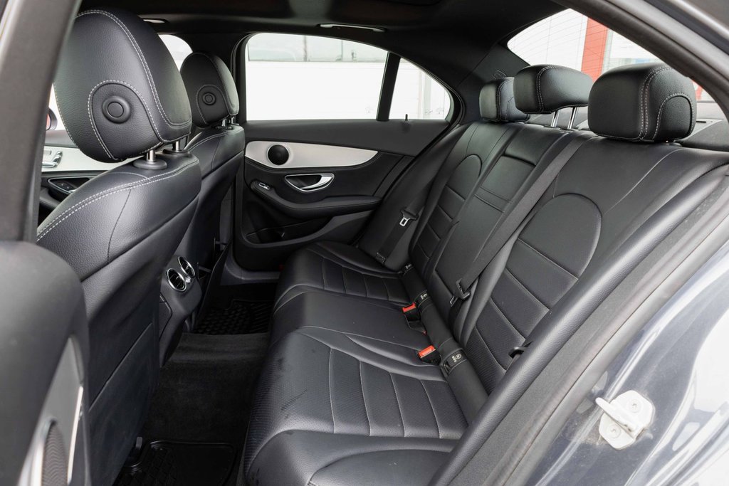 2015 Mercedes-Benz C300 4MATIC Sedan in Kamloops, British Columbia - 18 - w1024h768px