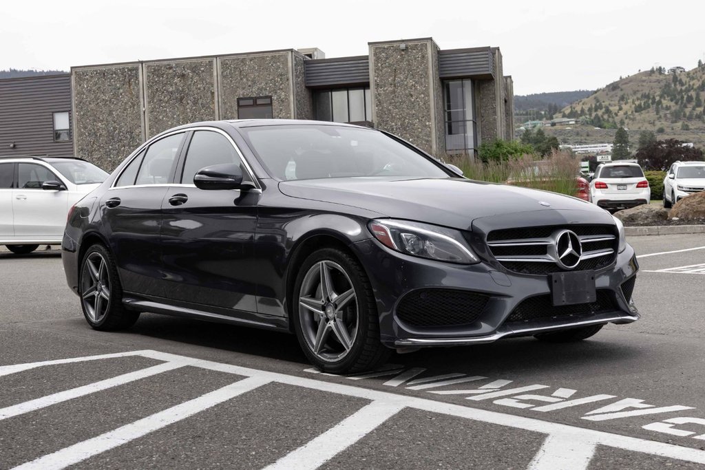 2015 Mercedes-Benz C300 4MATIC Sedan in Kamloops, British Columbia - 3 - w1024h768px