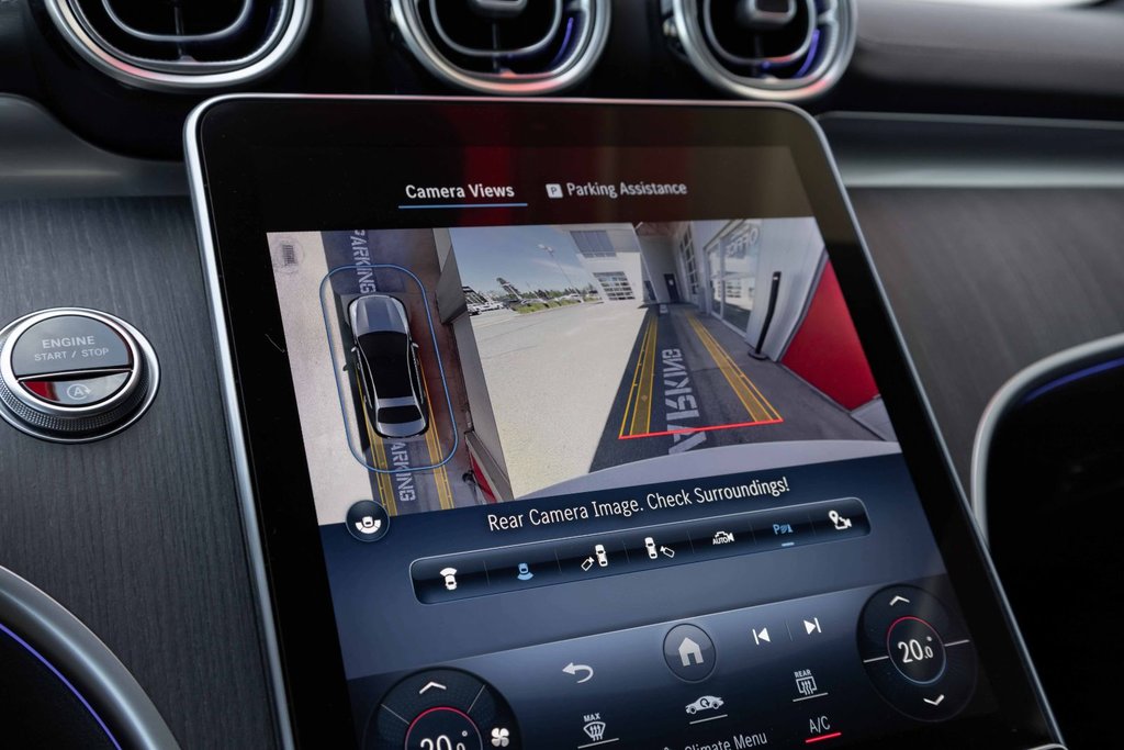 2023 Mercedes-Benz C300 4MATIC Sedan in Kamloops, British Columbia - 17 - w1024h768px