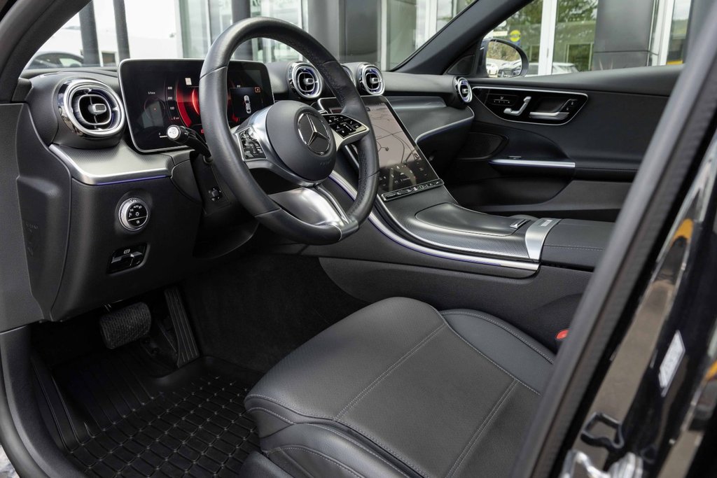 2023 Mercedes-Benz C300 4MATIC Sedan in Kamloops, British Columbia - 8 - w1024h768px