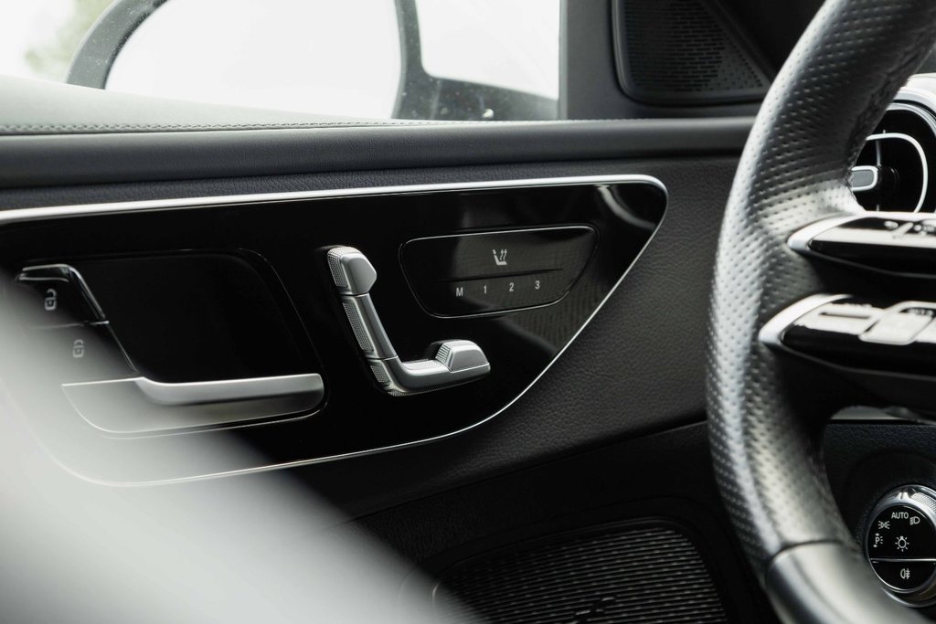 2024 Mercedes-Benz C300 4MATIC Sedan in Kamloops, British Columbia - 11 - w1024h768px