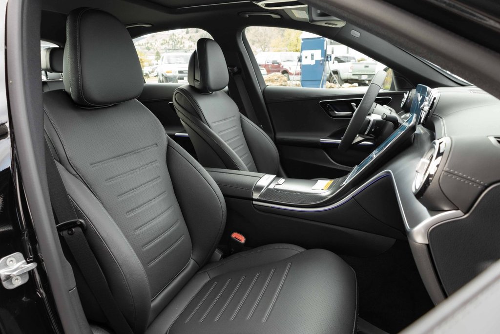 2025 Mercedes-Benz C300 4MATIC Sedan in Kamloops, British Columbia - 9 - w1024h768px