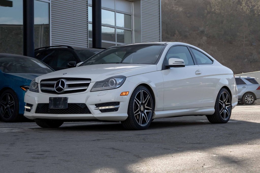 2013 Mercedes-Benz C350 4MATIC Coupe in Kamloops, British Columbia - 1 - w1024h768px