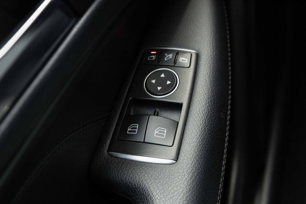 2015 Mercedes-Benz C350 4MATIC Coupe in Kamloops, British Columbia - 12 - w1024h768px