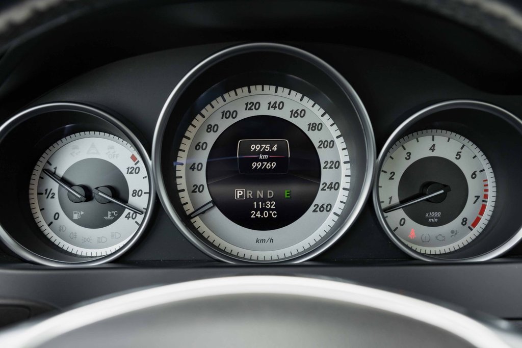 2015 Mercedes-Benz C350 4MATIC Coupe in Kamloops, British Columbia - 14 - w1024h768px