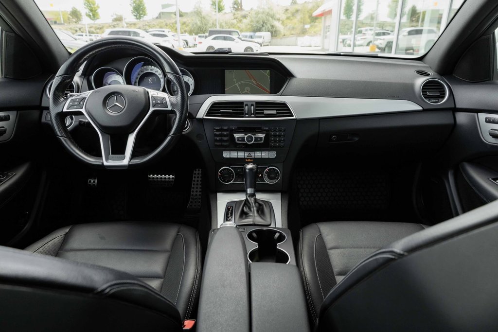 2015 Mercedes-Benz C350 4MATIC Coupe in Kamloops, British Columbia - 18 - w1024h768px