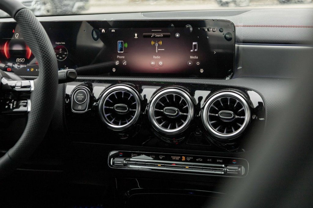 2026 Mercedes-Benz CLA 250 4MATIC in Kamloops, British Columbia - 14 - w1024h768px