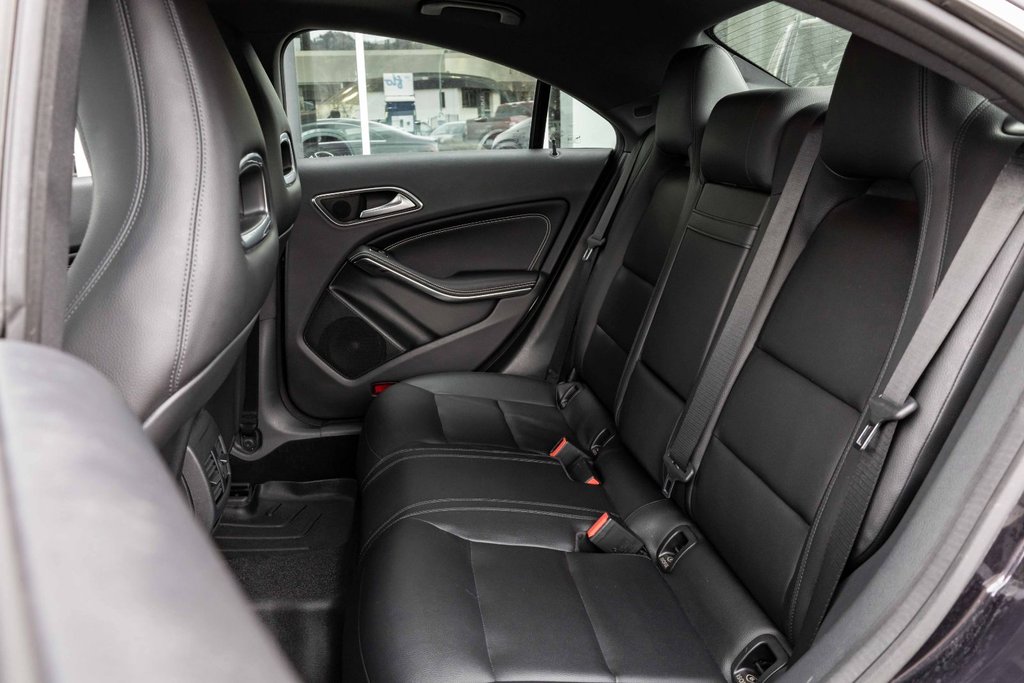 2014 Mercedes-Benz CLA250 4MATIC Coupe in Kamloops, British Columbia - 18 - w1024h768px
