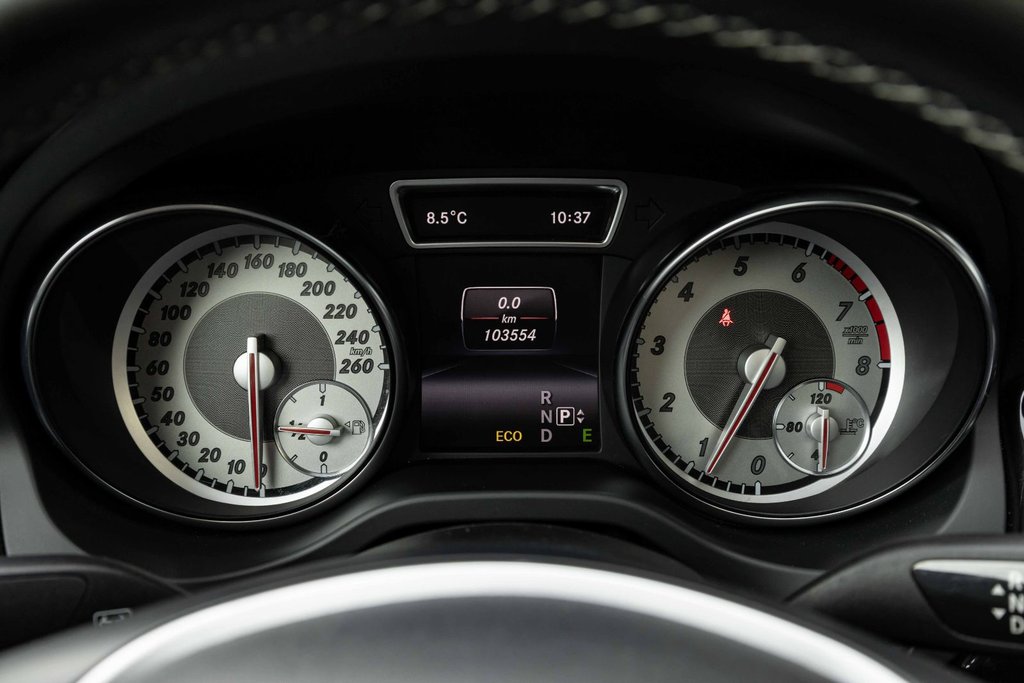 2014 Mercedes-Benz CLA250 4MATIC Coupe in Kamloops, British Columbia - 14 - w1024h768px