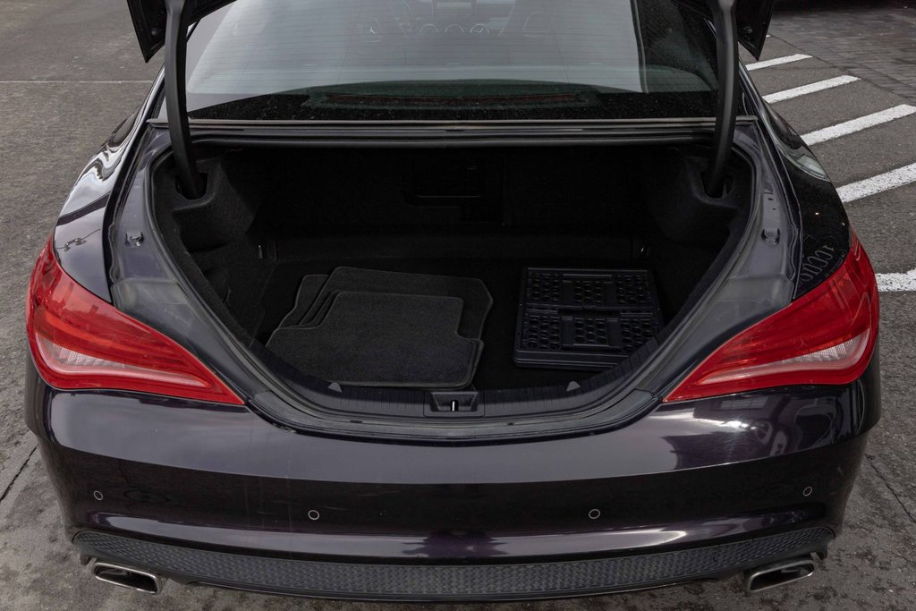 2014 Mercedes-Benz CLA250 4MATIC Coupe in Kamloops, British Columbia - 5 - w1024h768px