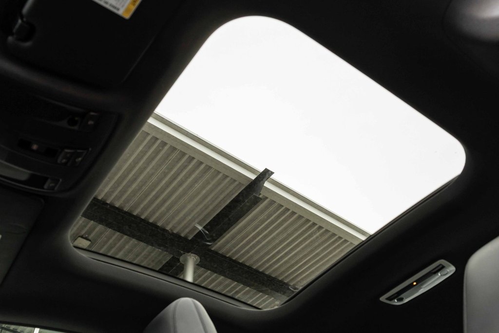 2014 Mercedes-Benz CLA250 4MATIC Coupe in Kamloops, British Columbia - 10 - w1024h768px