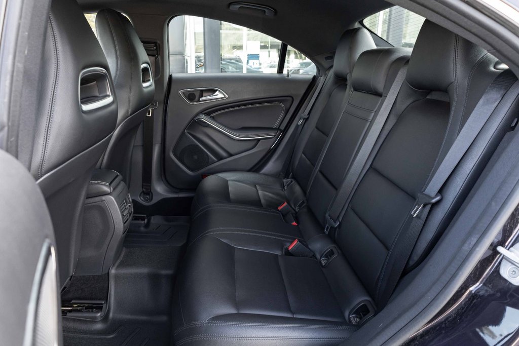 2014 Mercedes-Benz CLA250 Coupe in Kamloops, British Columbia - 17 - w1024h768px
