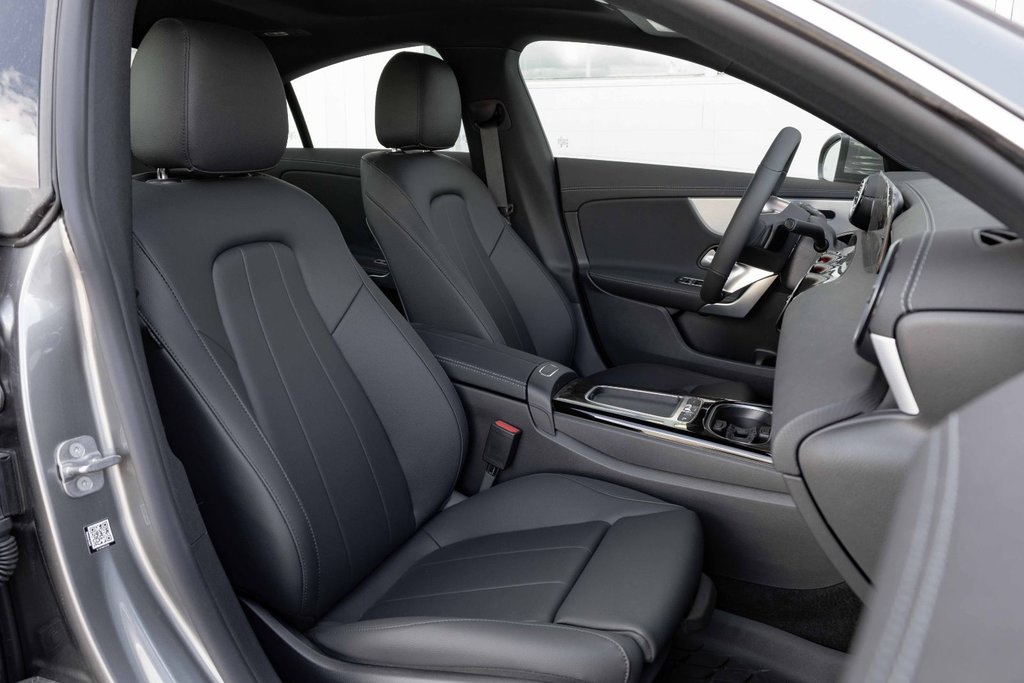 2025 Mercedes-Benz CLA250 4MATIC Coupe in Kamloops, British Columbia - 9 - w1024h768px