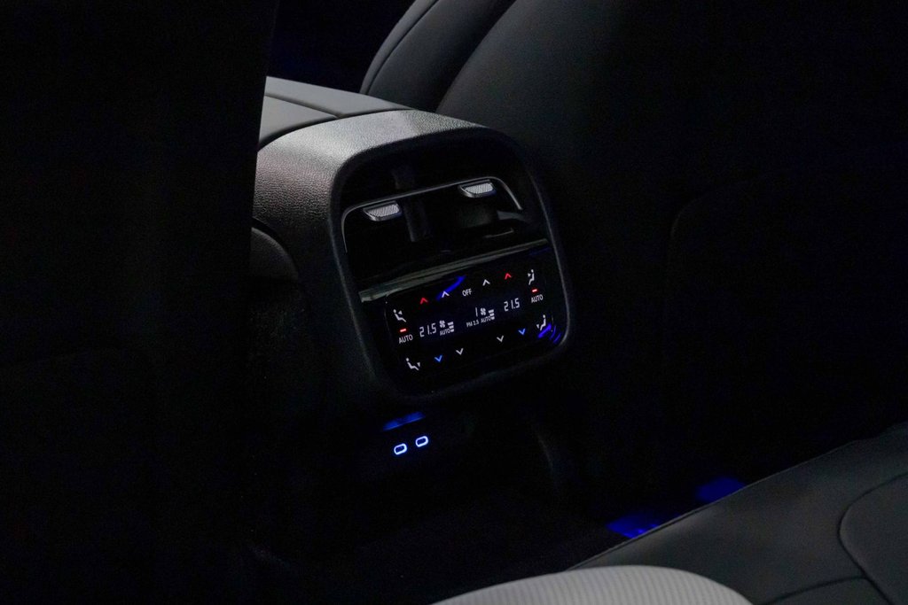 2026 Mercedes-Benz E-Class Plug-in Hybrid AMG E53ES in Kamloops, British Columbia - 21 - w1024h768px