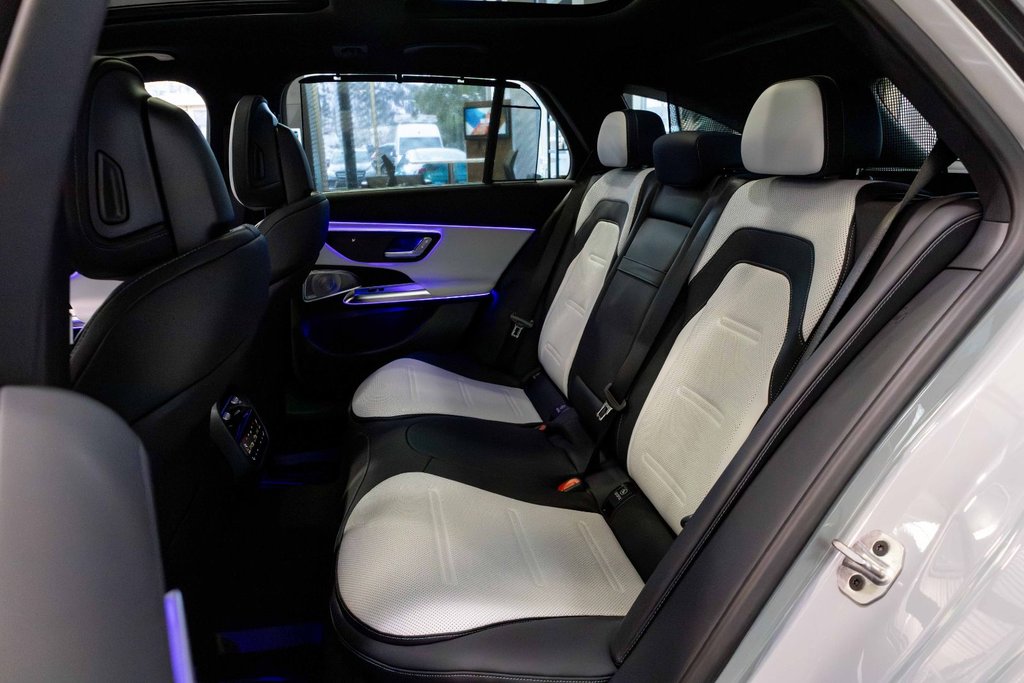 2026 Mercedes-Benz E-Class Plug-in Hybrid AMG E53ES in Kamloops, British Columbia - 19 - w1024h768px