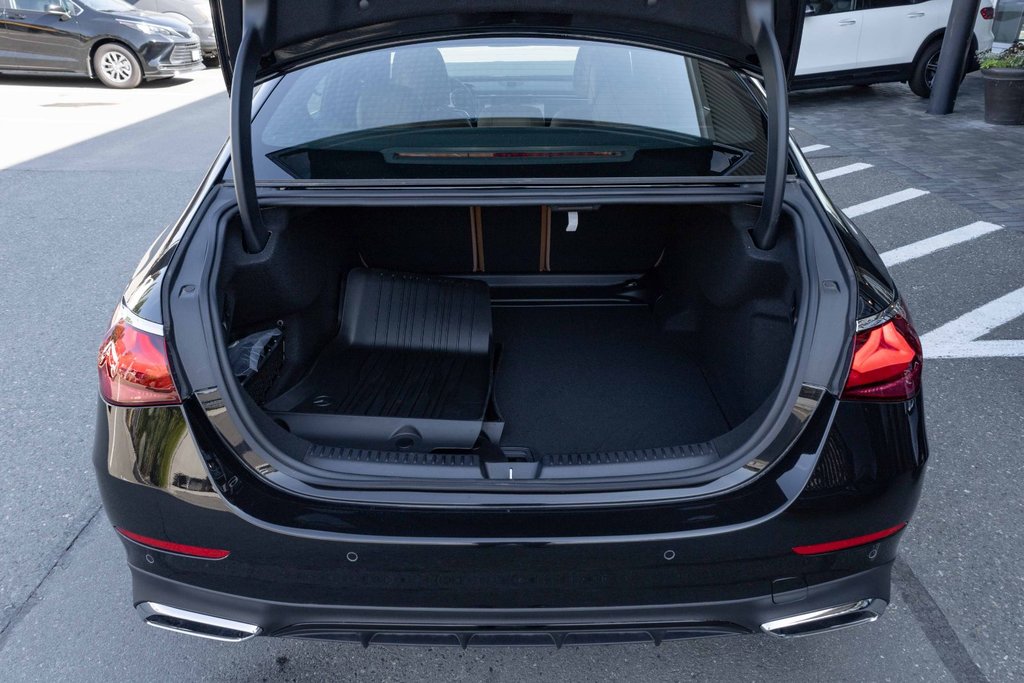 2024 Mercedes-Benz E-Class E 350 4MATIC in Kamloops, British Columbia - 5 - w1024h768px