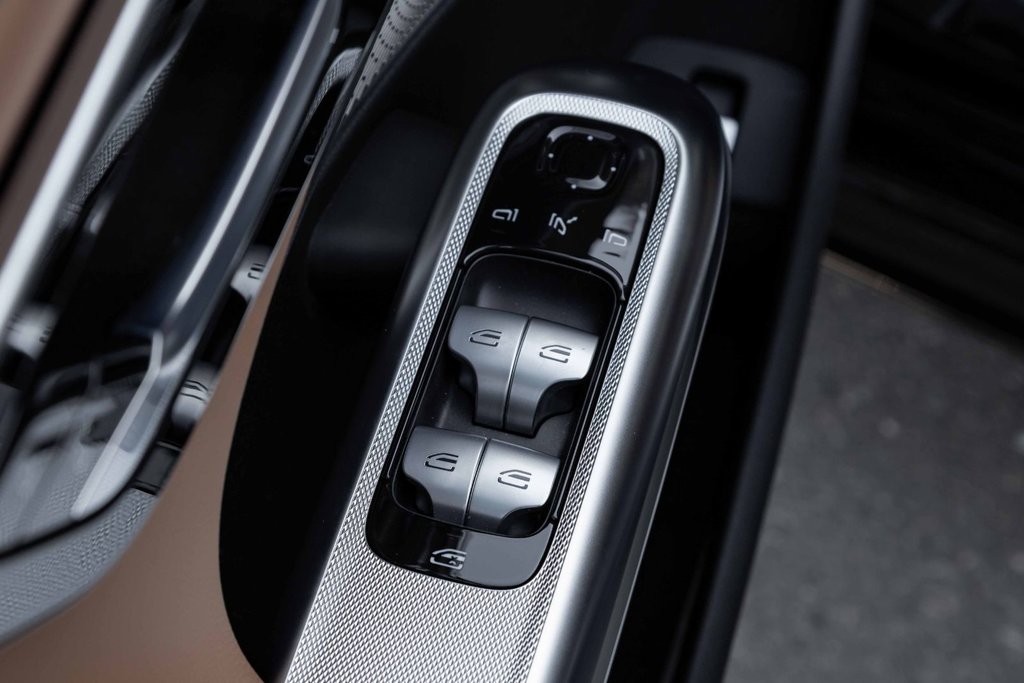 2024 Mercedes-Benz E-Class E 350 4MATIC in Kamloops, British Columbia - 12 - w1024h768px