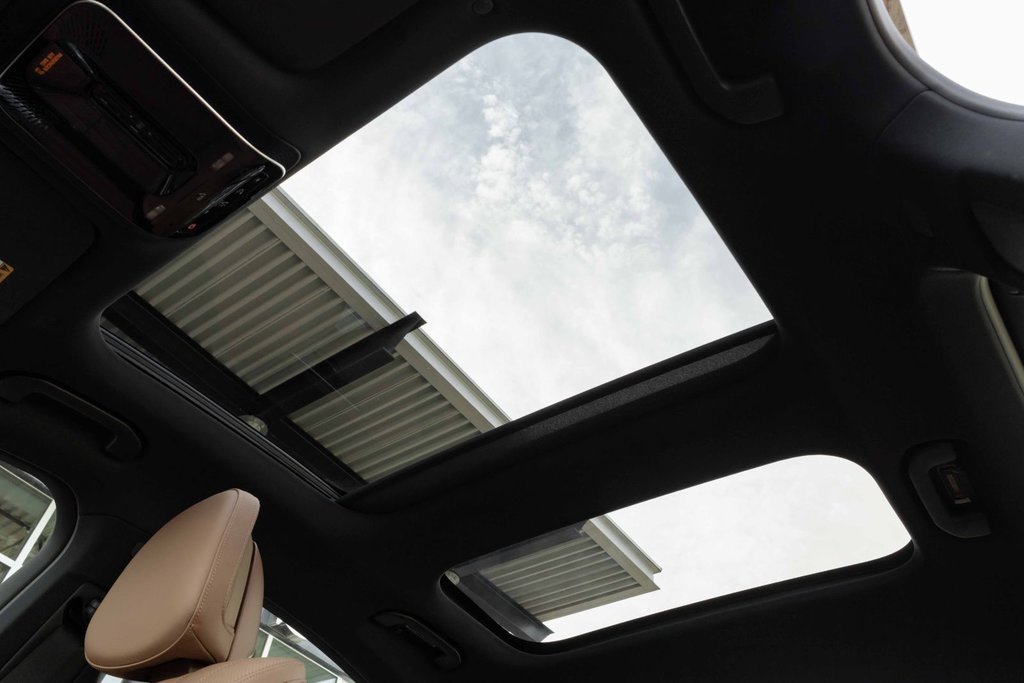 2024 Mercedes-Benz E350 4MATIC Sedan in Kamloops, British Columbia - 10 - w1024h768px