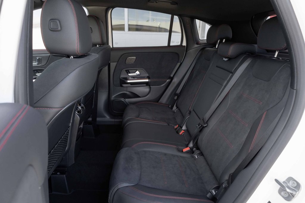2025 Mercedes-Benz GLA 250 4MATIC in Kamloops, British Columbia - 17 - w1024h768px