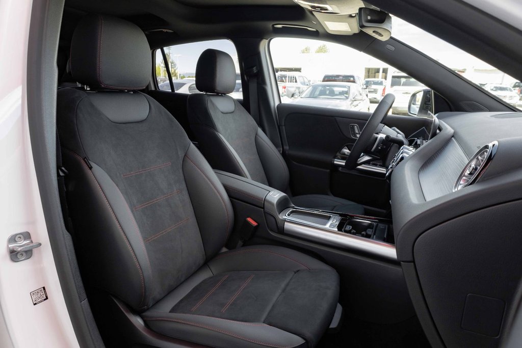 2025 Mercedes-Benz GLA 250 4MATIC in Kamloops, British Columbia - 11 - w1024h768px