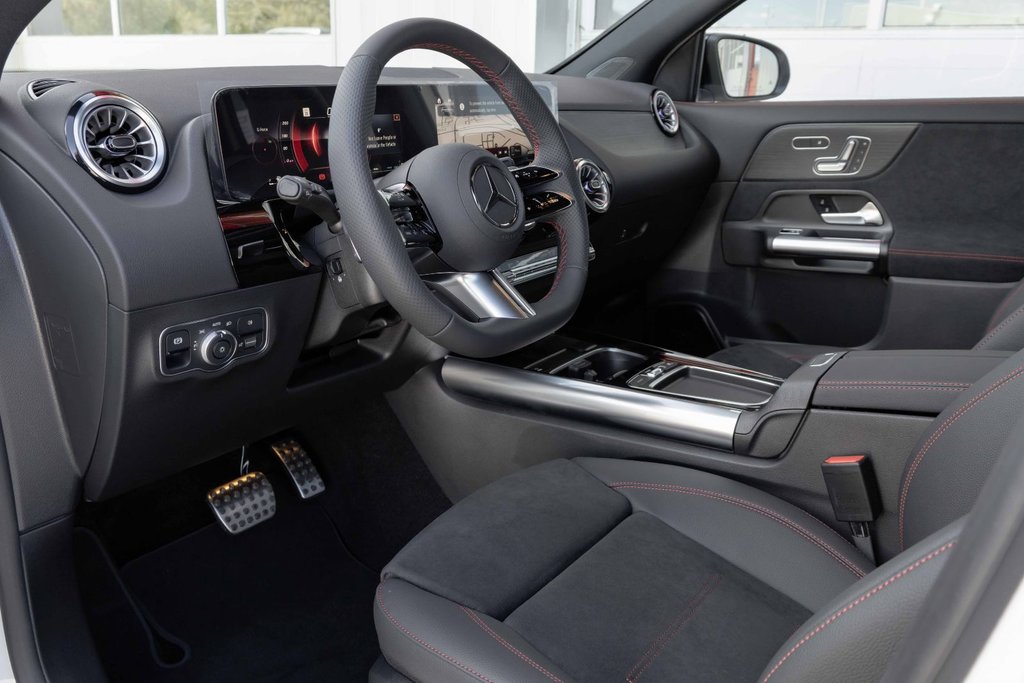 2025 Mercedes-Benz GLA 250 4MATIC in Kamloops, British Columbia - 10 - w1024h768px