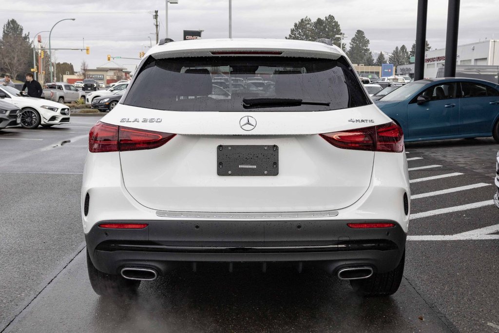 2026 Mercedes-Benz GLA 250 4MATIC in Kamloops, British Columbia - 4 - w1024h768px
