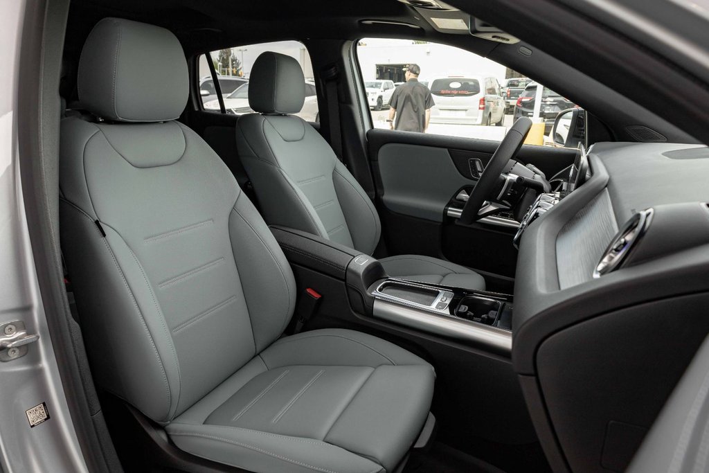 2026 Mercedes-Benz GLA 250 4MATIC SUV in Kamloops, British Columbia - 9 - w1024h768px