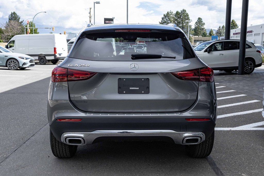 2026 Mercedes-Benz GLA 250 SUV in Kamloops, British Columbia - 4 - w1024h768px