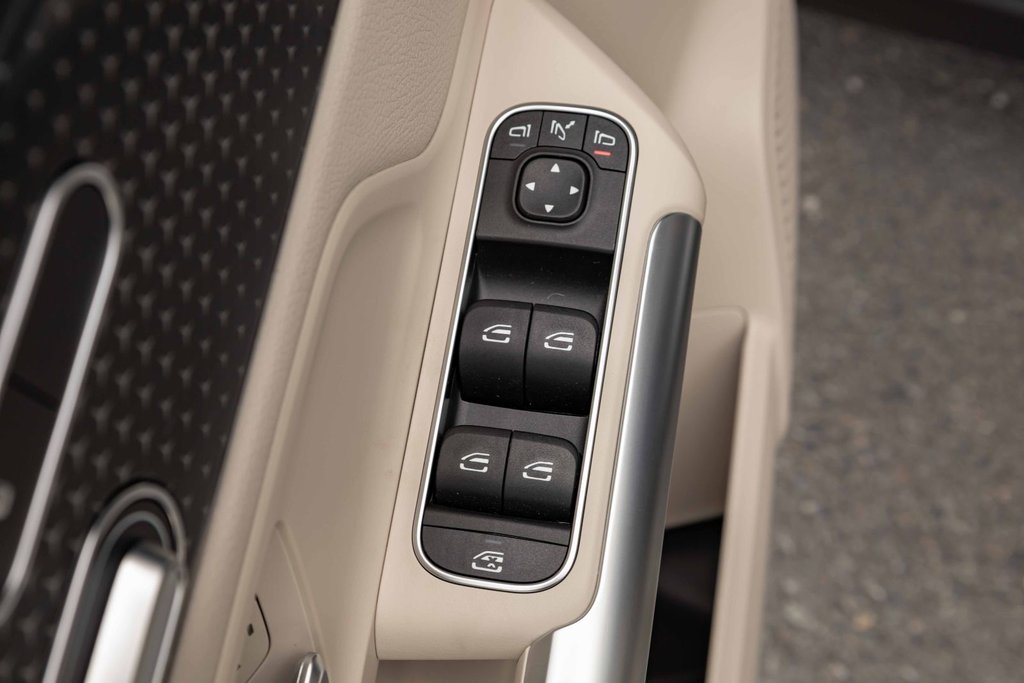 2026 Mercedes-Benz GLA 250 SUV in Kamloops, British Columbia - 10 - w1024h768px