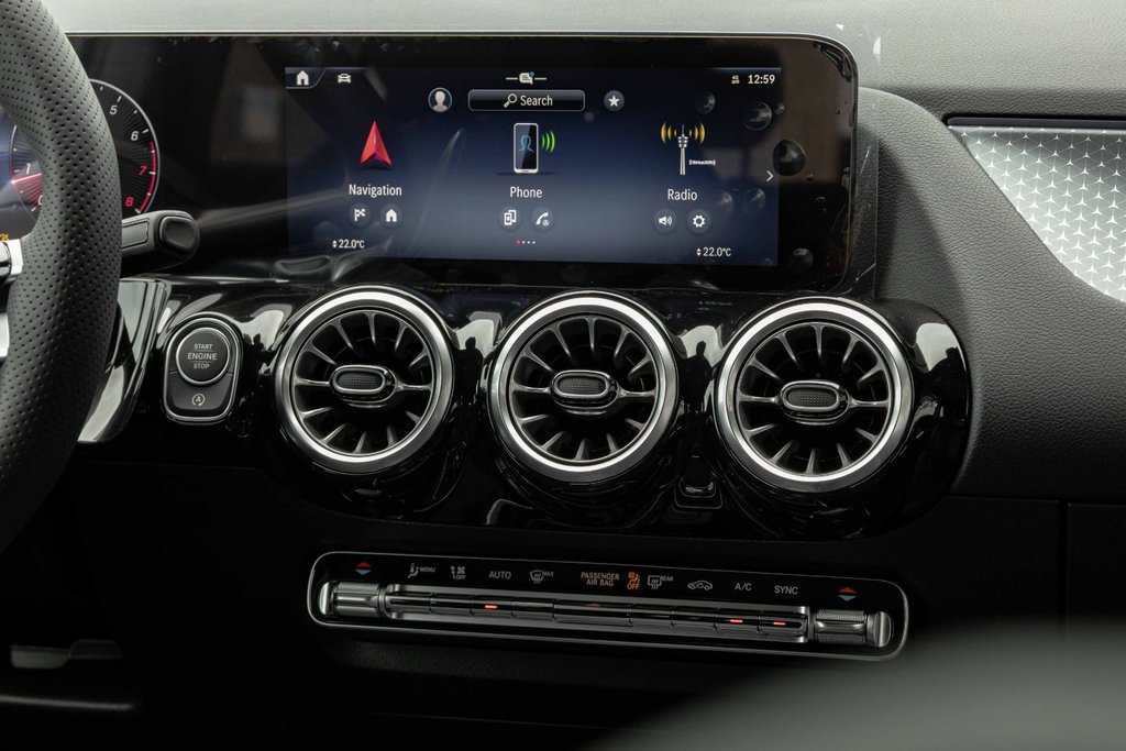 2026 Mercedes-Benz GLA 250 4MATIC SUV in Kamloops, British Columbia - 15 - w1024h768px