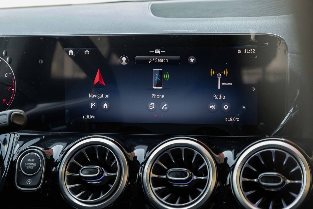 2026 Mercedes-Benz GLA 250 4MATIC SUV in Kamloops, British Columbia - 15 - w1024h768px