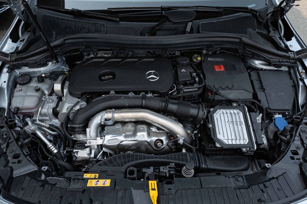 2026 Mercedes-Benz GLA 250 SUV in Kamloops, British Columbia - 8 - w1024h768px