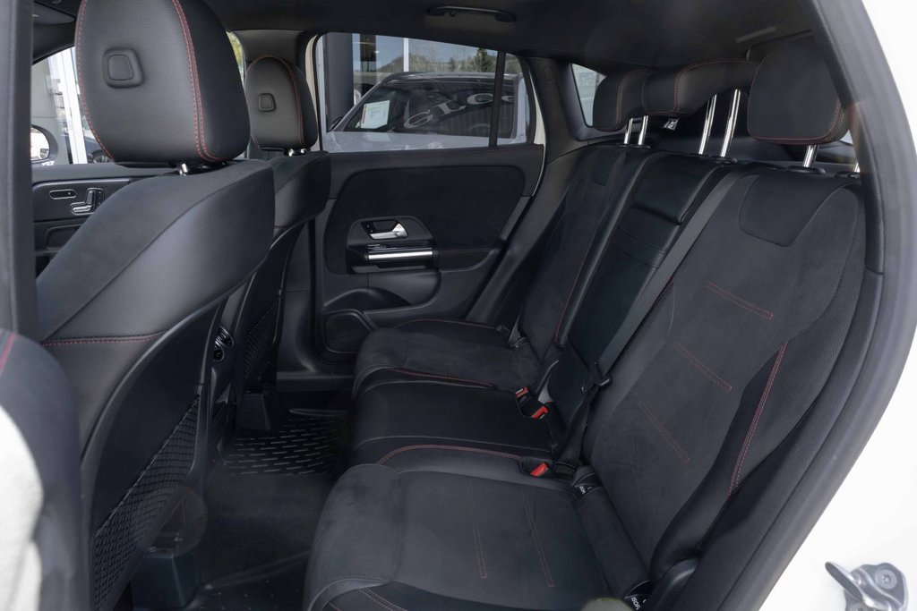 2021 Mercedes-Benz GLA250 4MATIC SUV in Kamloops, British Columbia - 19 - w1024h768px
