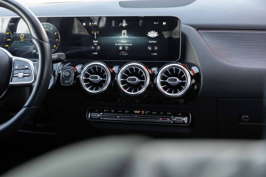 2021 Mercedes-Benz GLA250 4MATIC SUV in Kamloops, British Columbia - 15 - w1024h768px