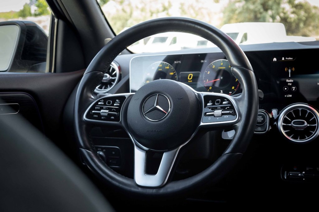 2021 Mercedes-Benz GLA250 4MATIC SUV in Kamloops, British Columbia - 13 - w1024h768px
