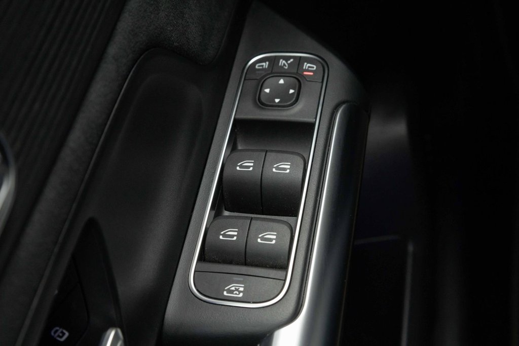 2025 Mercedes-Benz GLA250 4MATIC SUV in Kamloops, British Columbia - 12 - w1024h768px