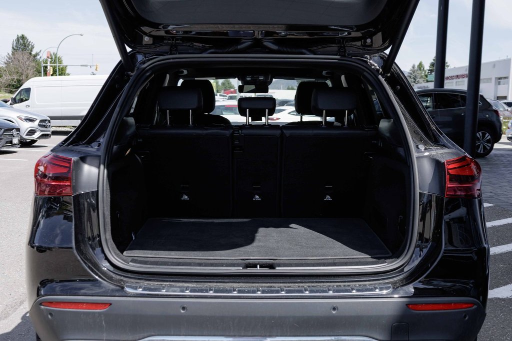 2026 Mercedes-Benz GLA250 4MATIC SUV in Kamloops, British Columbia - 5 - w1024h768px