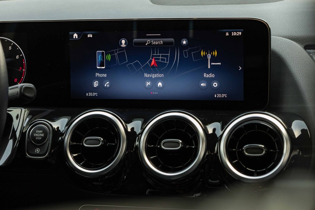 2026 Mercedes-Benz GLA250 SUV in Kamloops, British Columbia - 15 - w1024h768px