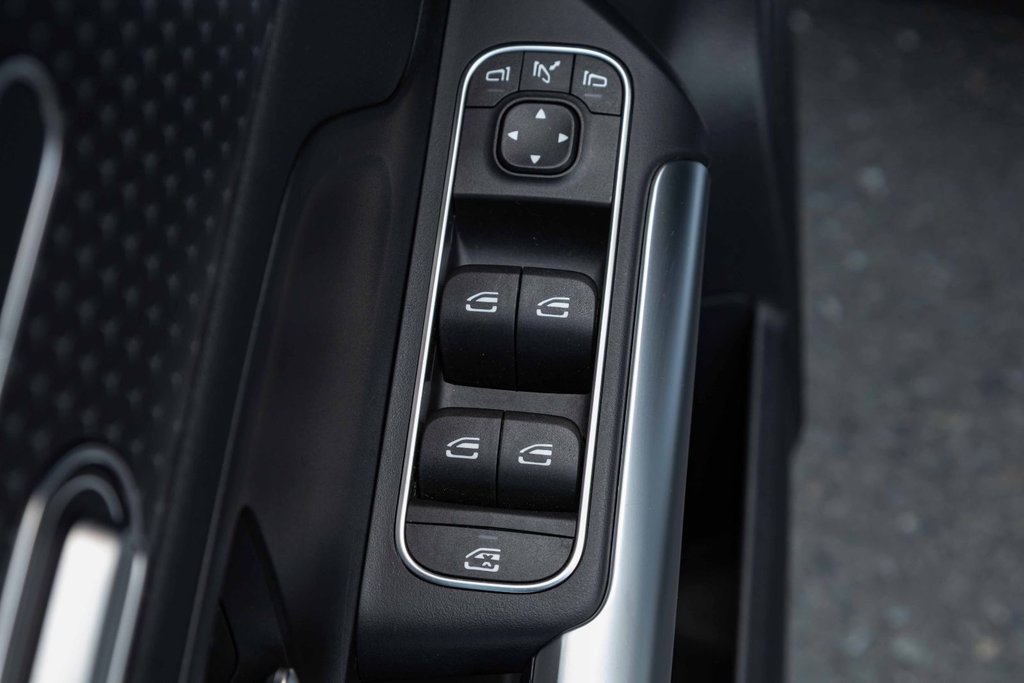2026 Mercedes-Benz GLA250 SUV in Kamloops, British Columbia - 12 - w1024h768px