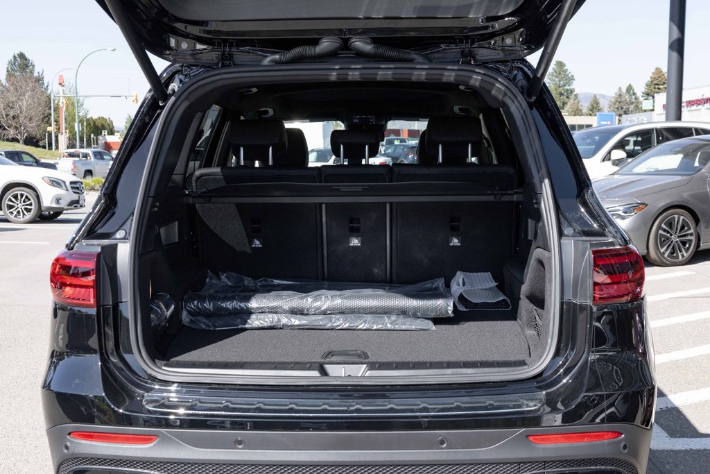 2025 Mercedes-Benz GLB 250 4MATIC in Kamloops, British Columbia - 5 - w1024h768px
