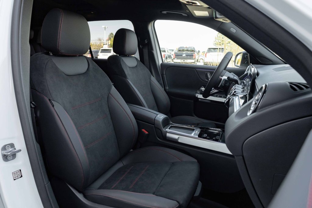 2026 Mercedes-Benz GLB 250 4MATIC in Kamloops, British Columbia - 9 - w1024h768px