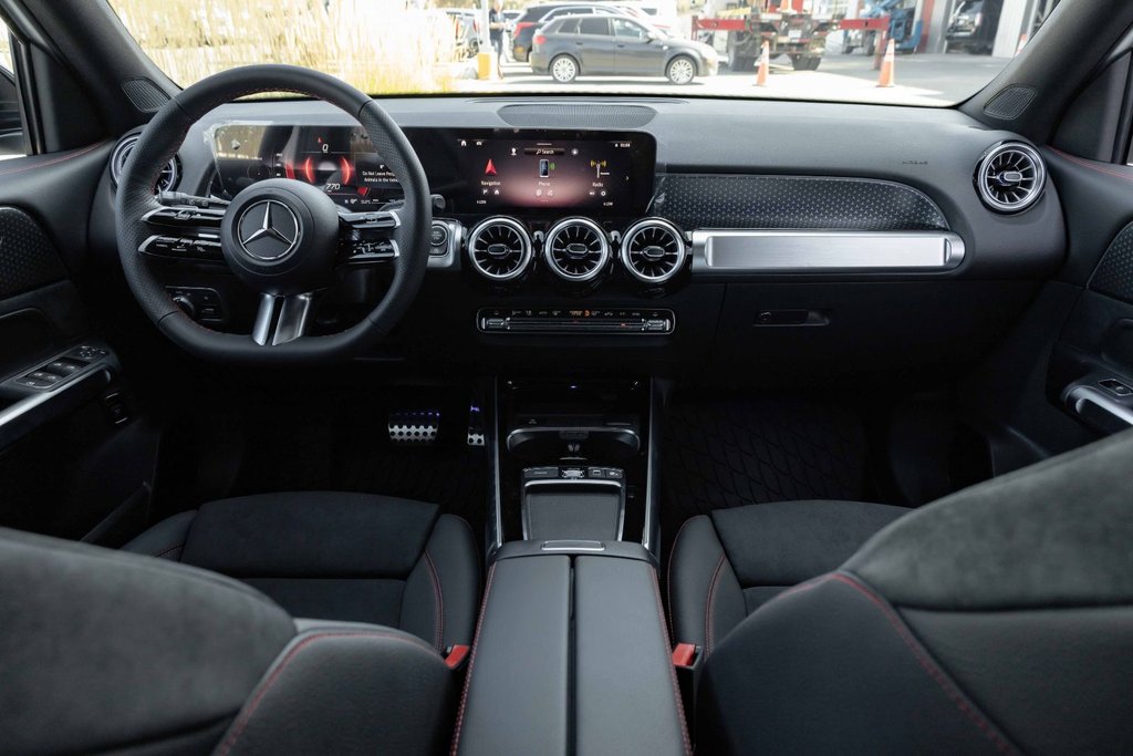 2026 Mercedes-Benz GLB 250 4MATIC in Kamloops, British Columbia - 16 - w1024h768px