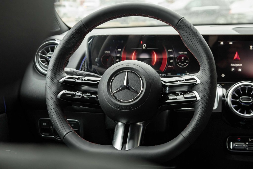 2026 Mercedes-Benz GLB 250 4MATIC in Kamloops, British Columbia - 13 - w1024h768px