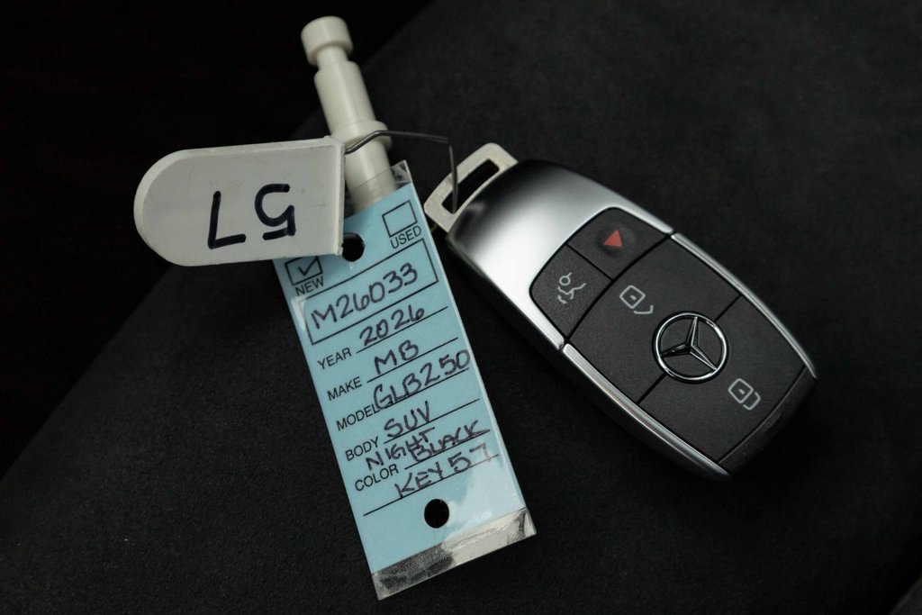 2026 Mercedes-Benz GLB 250 4MATIC in Kamloops, British Columbia - 20 - w1024h768px