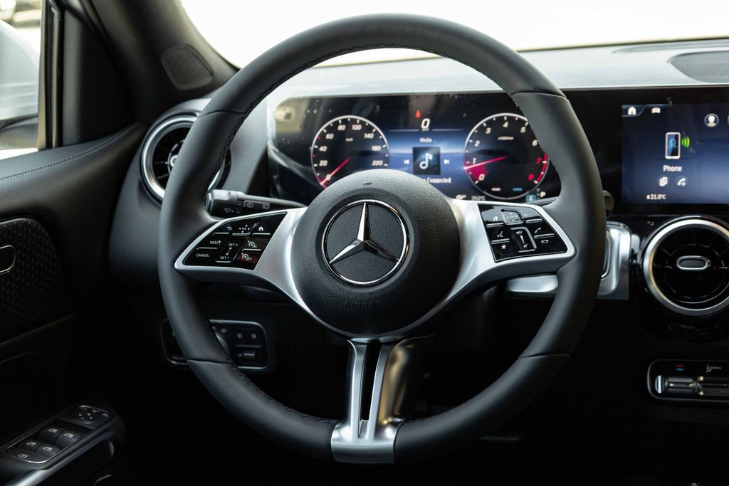 2026 Mercedes-Benz GLB 250 SUV in Kamloops, British Columbia - 12 - w1024h768px