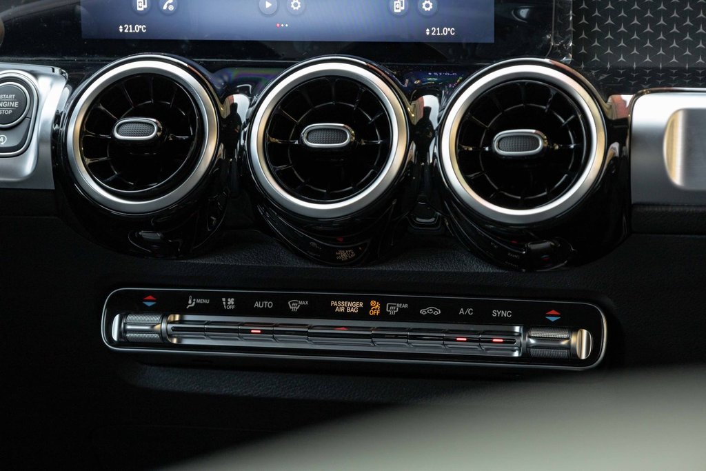 2026 Mercedes-Benz GLB 250 SUV in Kamloops, British Columbia - 16 - w1024h768px