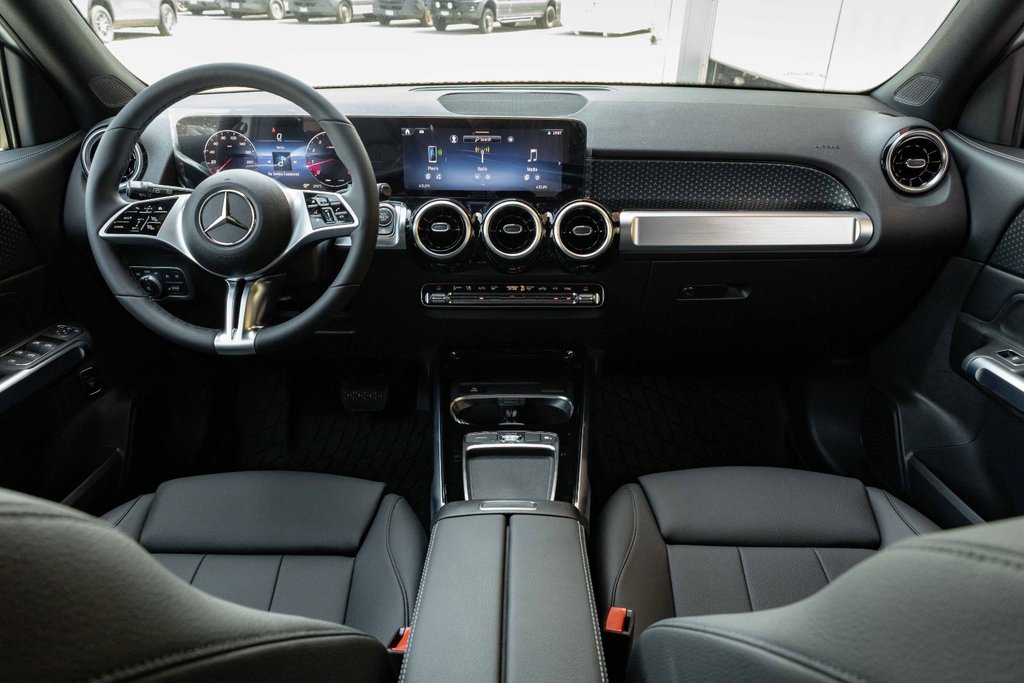 2026 Mercedes-Benz GLB 250 SUV in Kamloops, British Columbia - 17 - w1024h768px